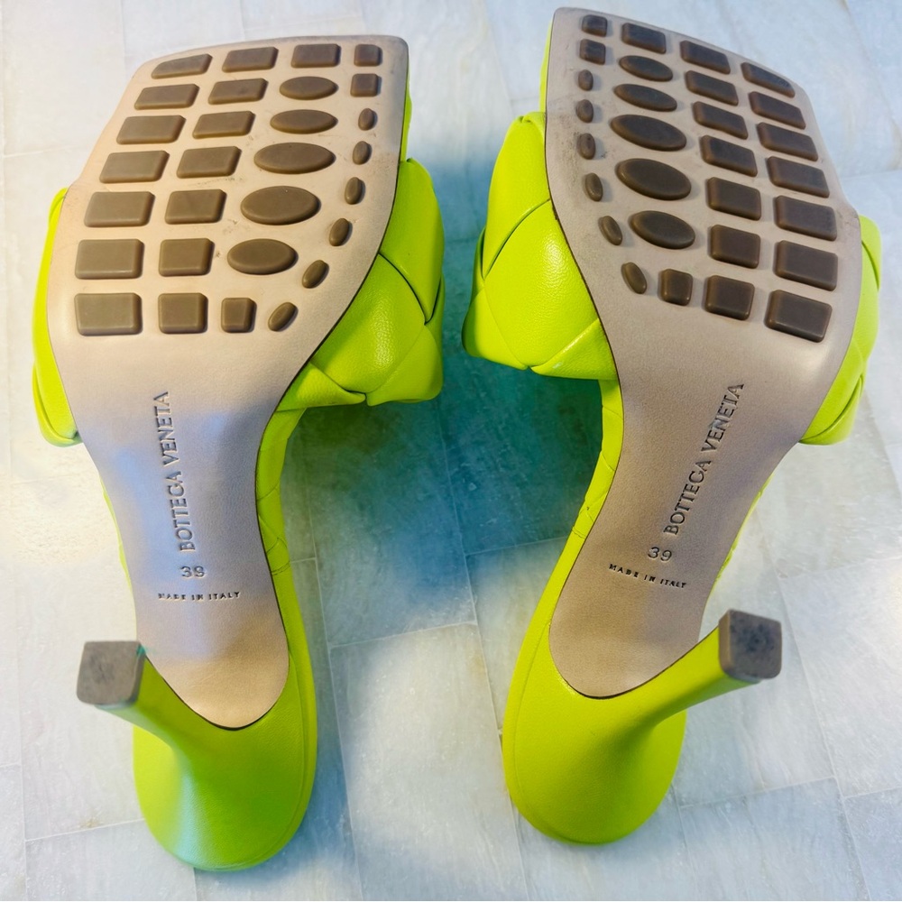 Bottega Veneta Lime Quilted Mule Sandals, size 39 - Picture 8 of 14